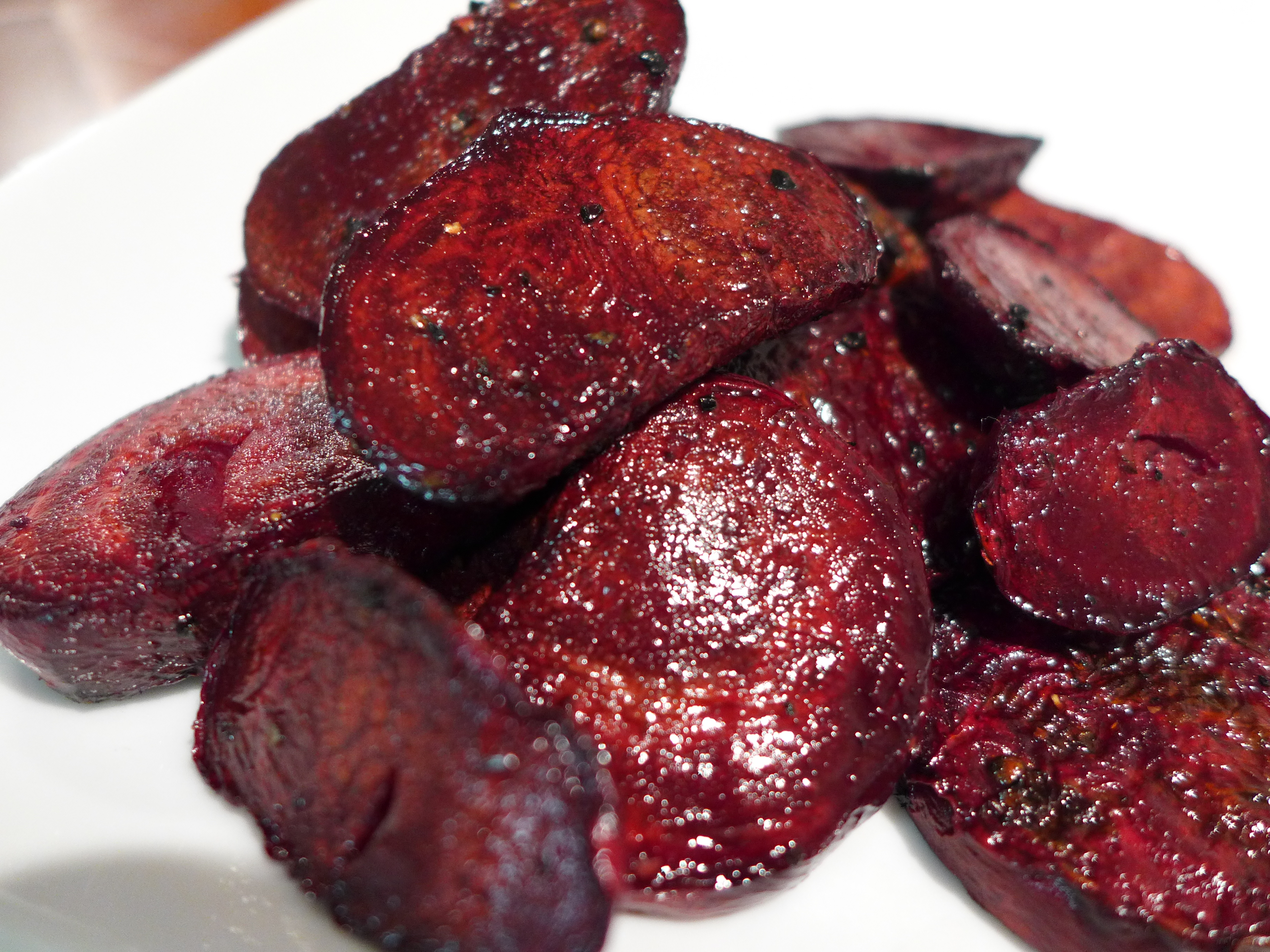 Dominate Your Walking Dead Viewing Party With Citrus Ginger Roasted Beets (Kitchen Overlord)
